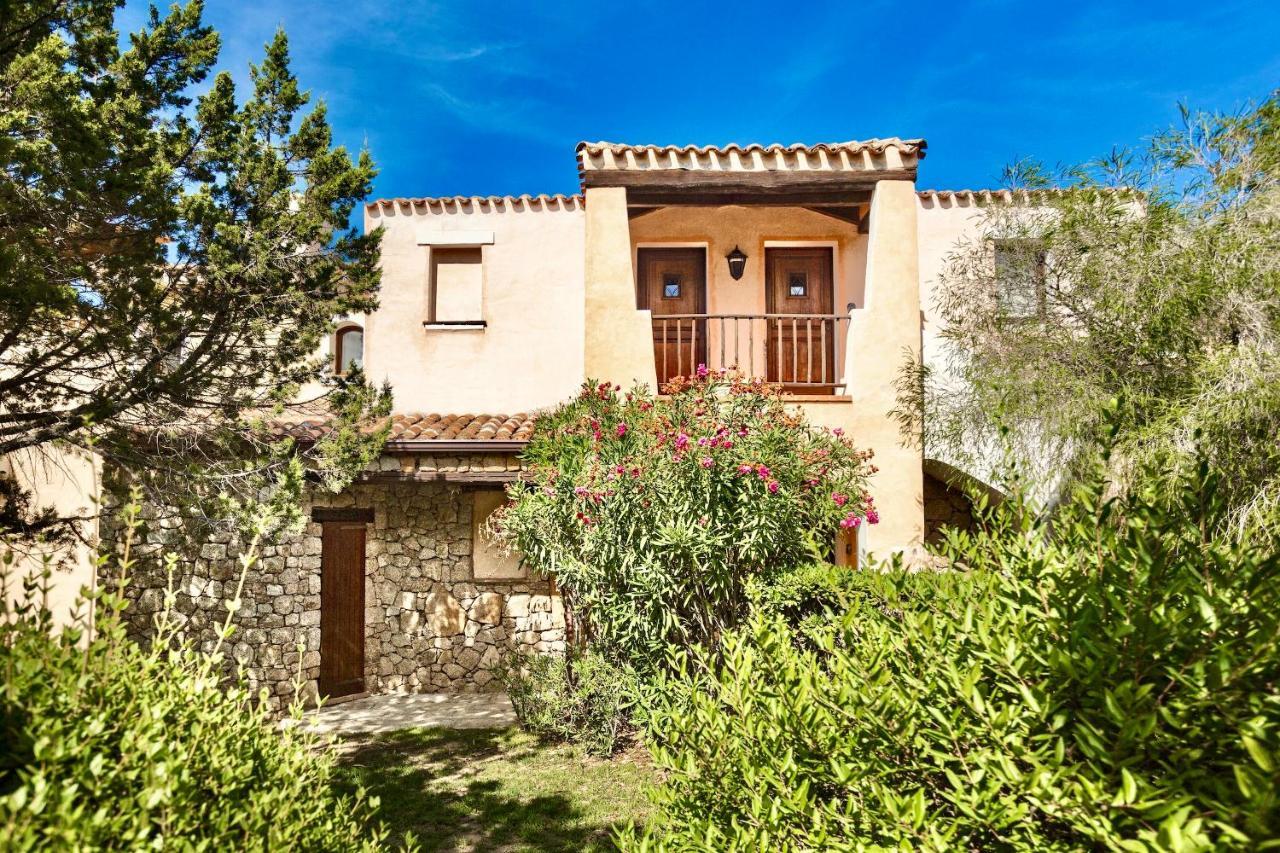 Residence Con Piscina A Liscia Di Vacca, 350 Mt Dal Mare, 3 Km Da Porto Cervo מראה חיצוני תמונה