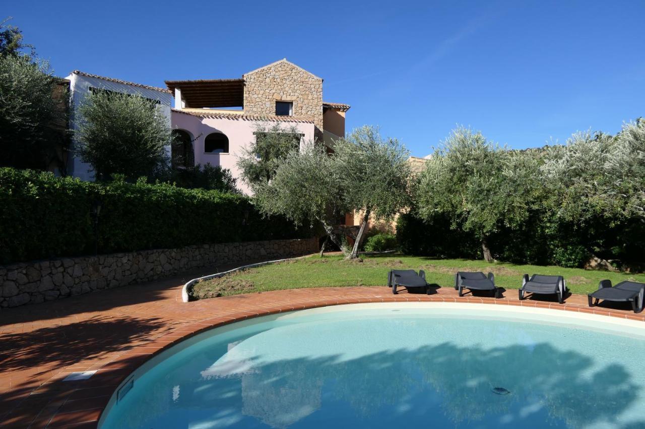 Residence Con Piscina A Liscia Di Vacca, 350 Mt Dal Mare, 3 Km Da Porto Cervo מראה חיצוני תמונה